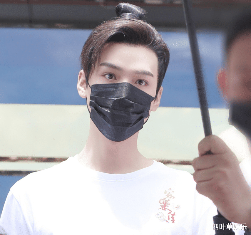 迪丽热巴|《安乐传》官宣开机，迪丽热巴眼神霸气，龚俊五官太精致了