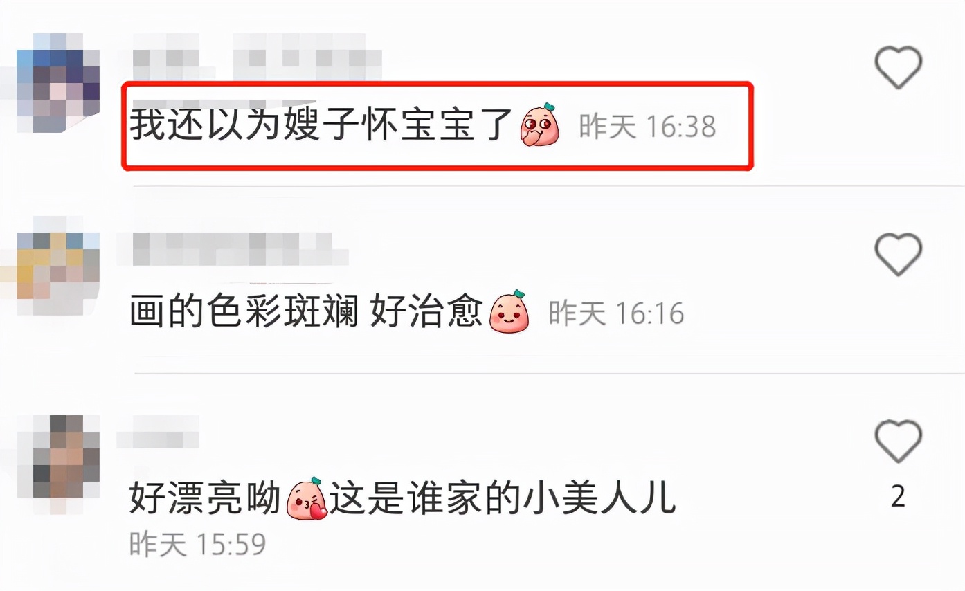 宣云|潘玮柏携娇妻看画展，宣云双手遮肚被疑怀孕，官宣超一年仍无合照