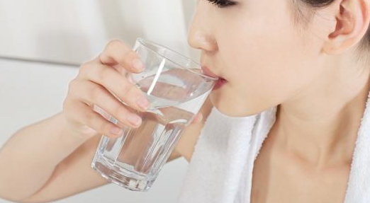 金兰中医学社 夫妻双双确诊肾衰竭，医生怒斥：天天吃“它”，肾早已“烂如渔网”