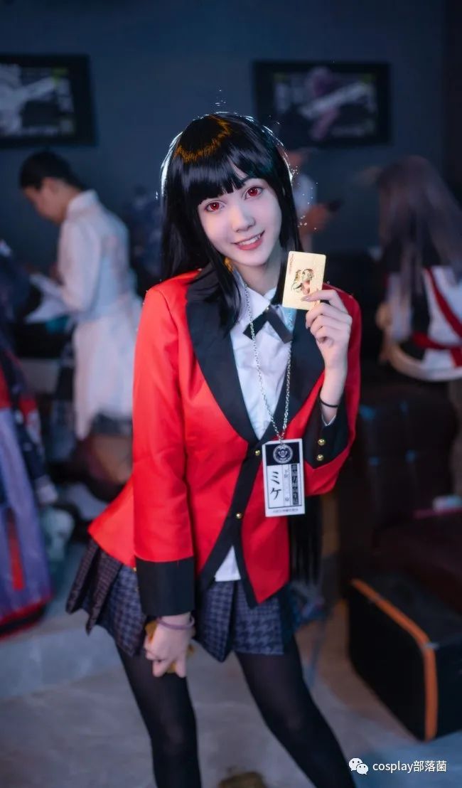 |cos：她手中的小丑牌会变化哦