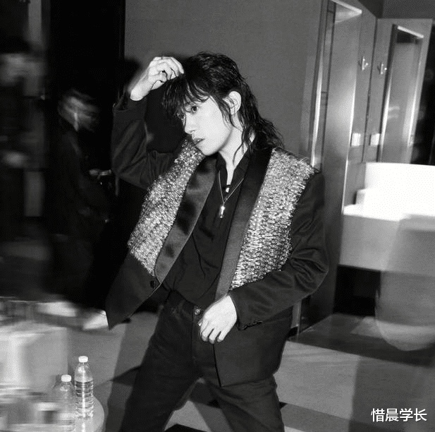 吴倩|易烊千玺张子枫要合作？吴倩为进组甘愿被压番？李易峰转型幕后？