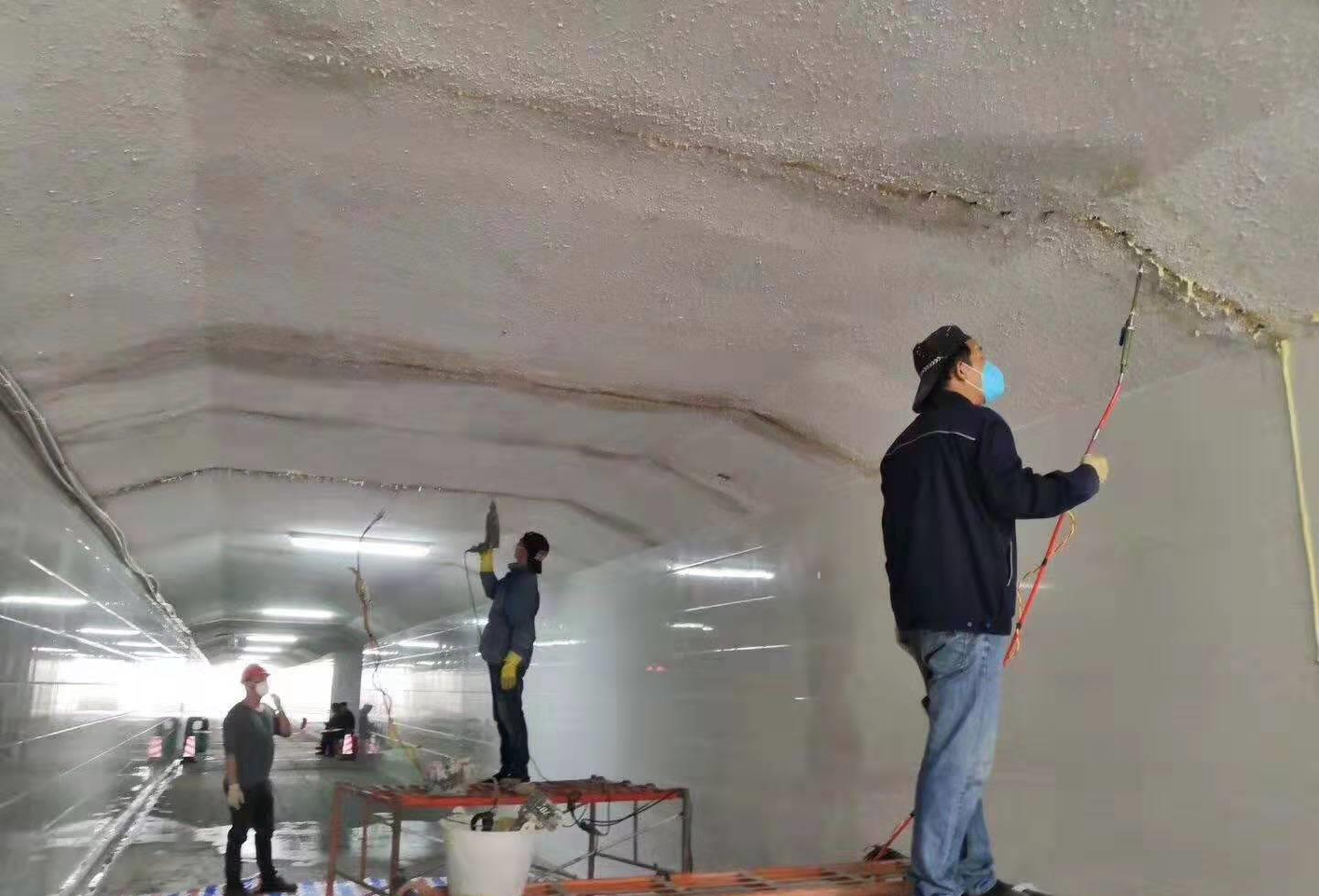 刚装修的卫生间漏水是什么原因?舍不得砸砖,可以用两种方法补漏