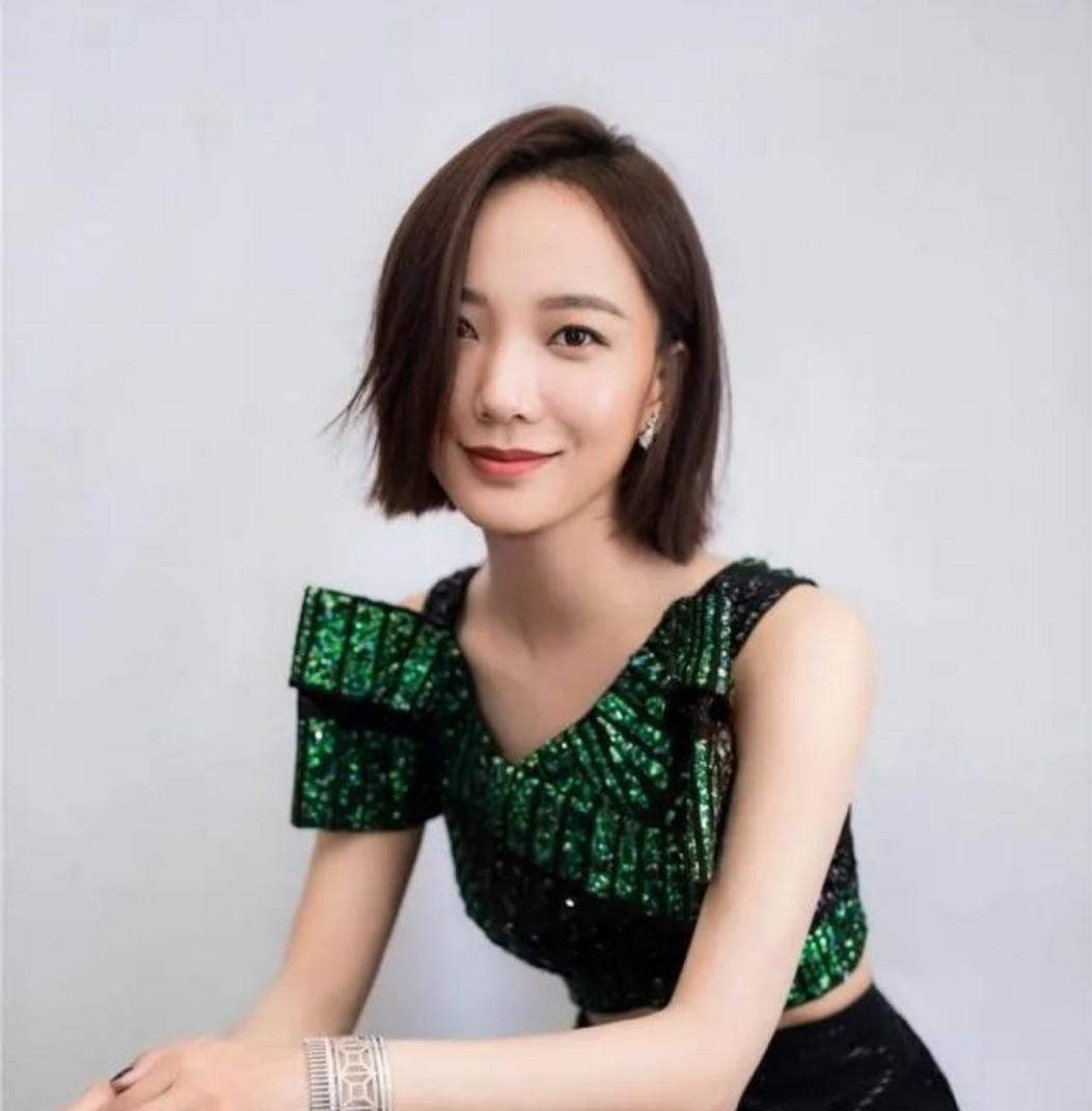 情话屋 被曝拖欠农民工工资!王珞丹发文回应,却未对别墅违建作出说明