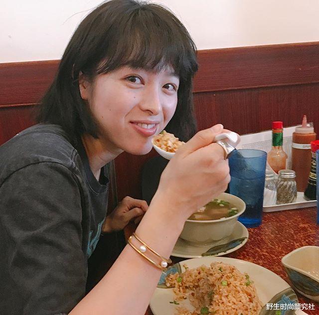 李嘉欣|有法令纹和龅牙的缺点，怎么还能演女主角？