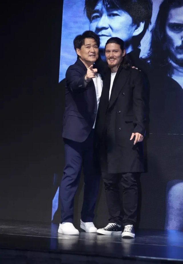 周华健|周华健儿子长相太欧美，五官没有亚洲感，以演员身份再次出道