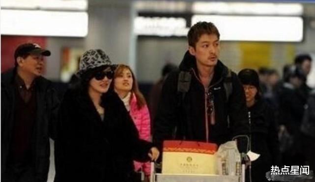 胡歌|有望复合？胡歌薛佳凝分手12年后首次同框合影，笑容超甜蜜