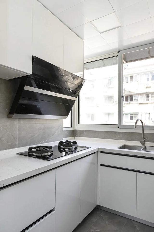 没有客厅怎么行？72㎡小户型，简约实用的布置，住起来也很舒服