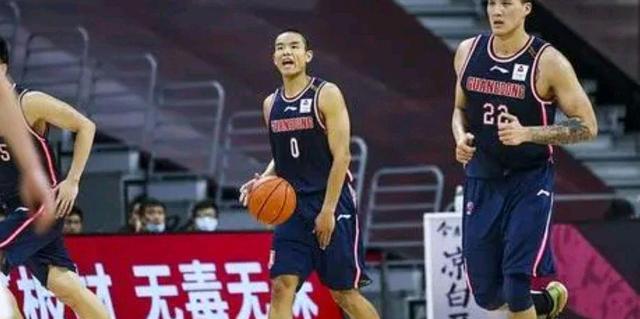 广东男篮|广东VS山西阵容预测！新老神塔合体 超外全力救赎 刘权标勇挑大梁