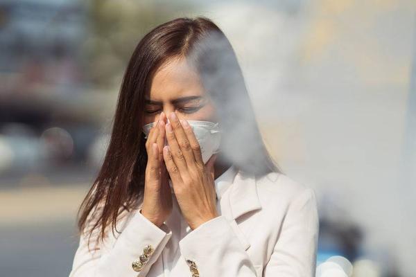医说健康|肺癌人数居高不下？医生告诫：这4个“诱因”，很多人都忽视了