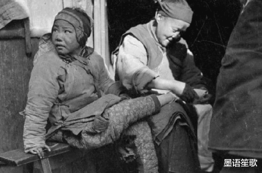 官渡 小妾得到30万遗产，却全都交给原配儿子：我才17岁，要去读书了