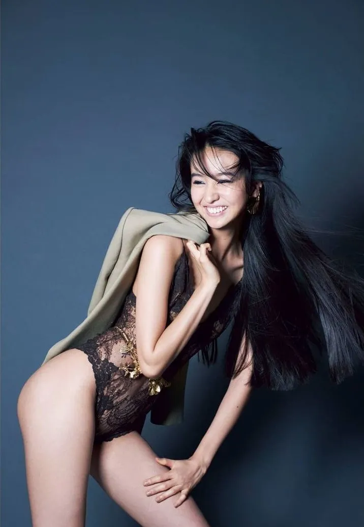 木村拓哉|一次300万！被全网骂惨：她吃相未免也太难看