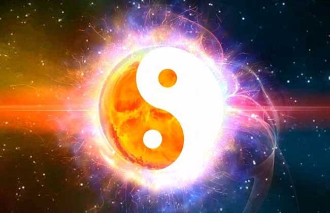 九龙居士命理|戌月透出火土金为阳旺,木难切入,太极阴阳失衡