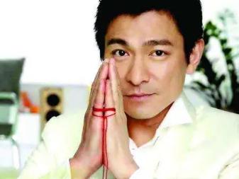 無名可取 她是刘德华的贵人，曾帮华仔还债4000万，晚年却没有子女愿意抚养