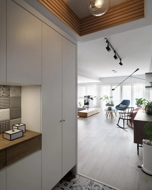 119平简约风三居室客厅不做电视背景墙，效果真的非常不错