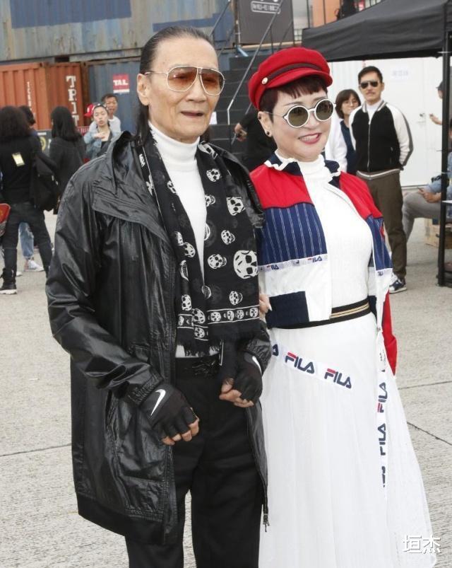 狄波拉|从谢贤虎口夺食,攀上谢霆锋母亲狄波拉,容忍“绿帽”几十年