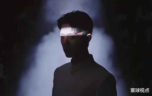 肖战|与肖战签约的品牌正在排队中，知名总裁一语道出奥妙，期待能续约