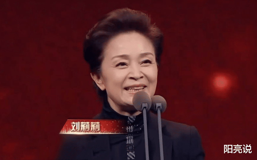 小敏家|《小敏家》难怪陈卓爸爸追小敏妈妈，看她年轻时有多美？