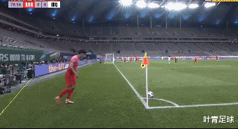 韩国队|0-1！0-0！短短1小时，日本韩国接连爆冷，孙兴慜仰天无语