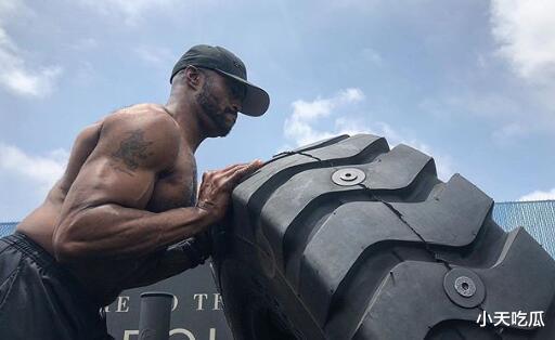 陈见飞|陈冠希姐姐陈见飞，与黑人男友街头热吻，42岁保养似18岁少女