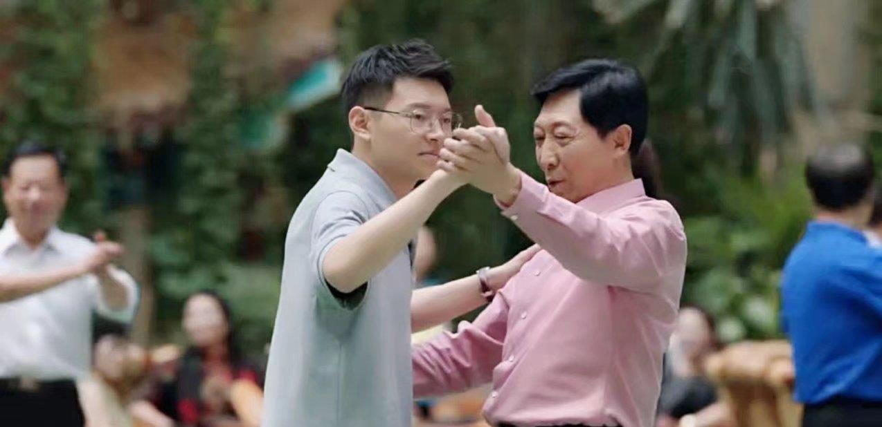 |《小敏家》尾声：钱峰迎娶刘小捷，发现她得了一种“怪病”