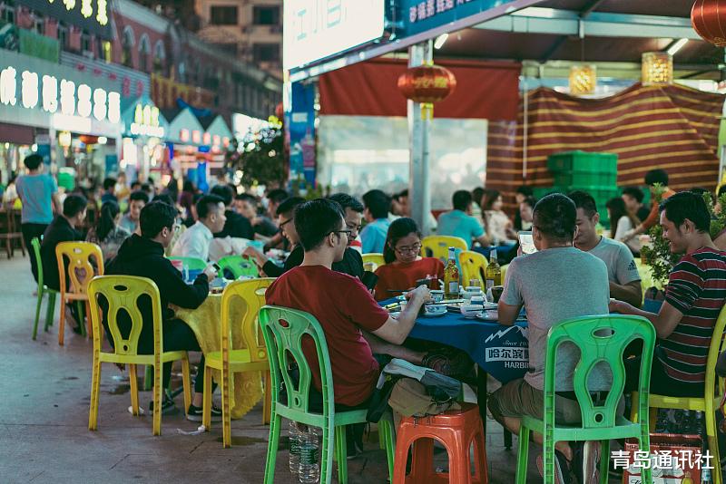 青岛通讯社 案例说法：素不相识敬酒起纠纷，打赢的坐牢，打输的住院！