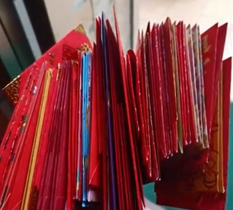 宇宙谈 女生跟广东男友回家过年，红包收到手软，网友：羡慕了！