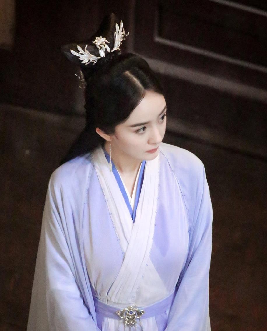 当家主母|《当家主母》《斛珠夫人》遭遇吐槽，蒋勤勤和杨幂有责任吗？