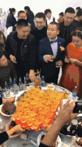 丁剑剑|“老婆去闺蜜家住了一夜，回来嘴巴变样了！”网友：兄弟有点惨！哈哈哈