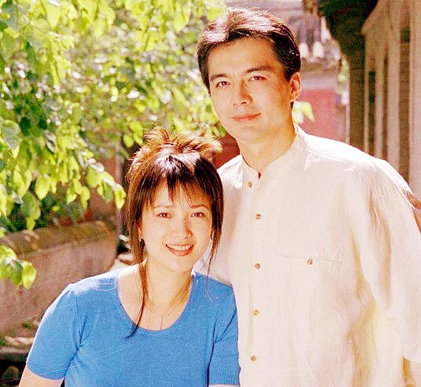 许亚军|著名演员许亚军：前妻与后妻的儿子，他能一碗水端平吗？