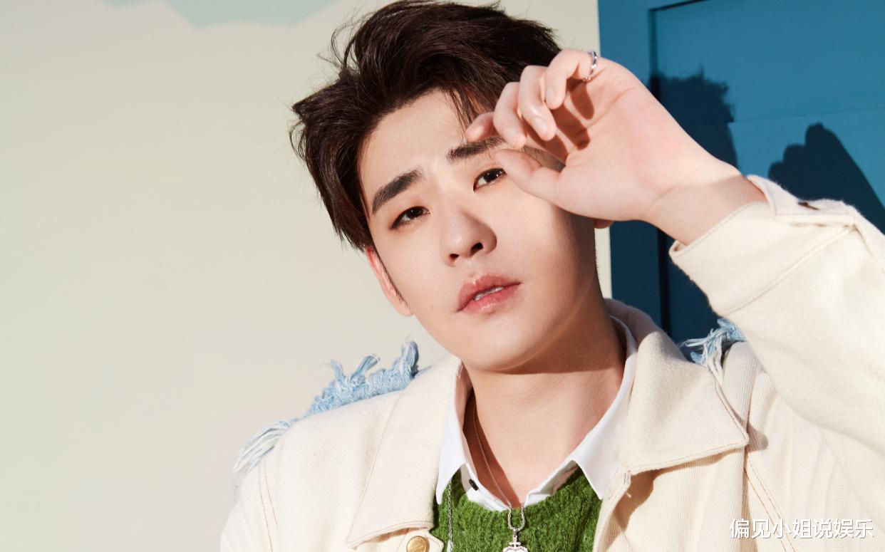 张云雷|感动！德云社张云雷演唱会宣布延期，为粉丝安全不顾经济损失