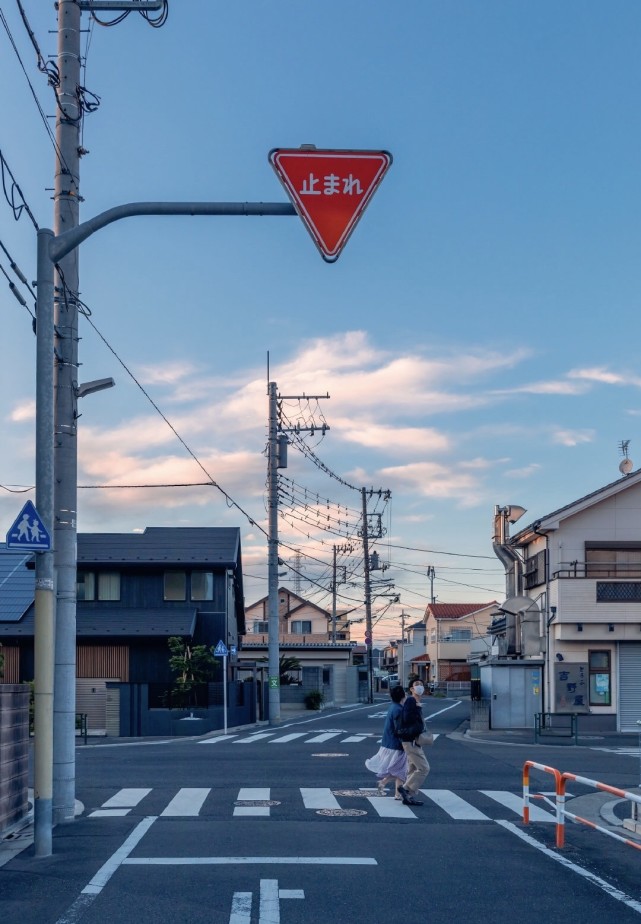 是右耳大人啊 适合夏天的文案