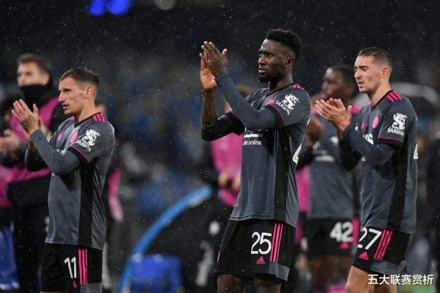 英超|2-3输了！英超又1强队掉链子：双线崩盘，或难踢欧战了