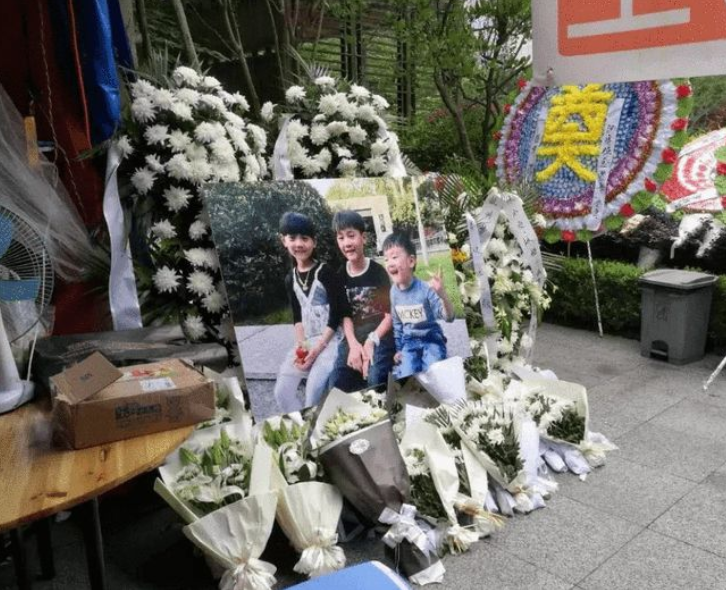 林生斌|镇魂井，二胎，出轨，直播，你永远无法叫醒一个装睡的人