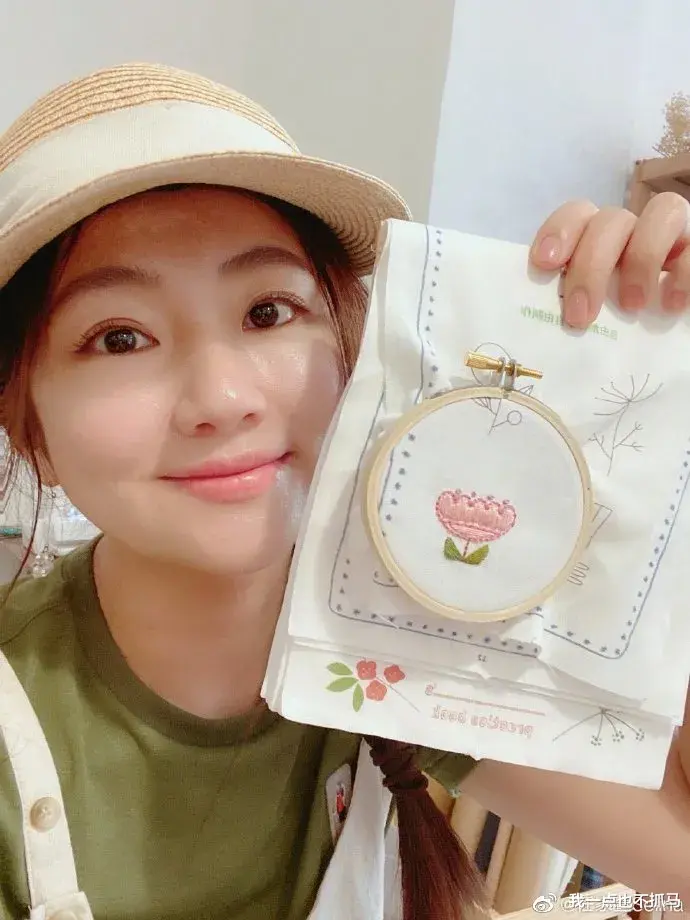 Selina|40岁的她，美到我不敢看