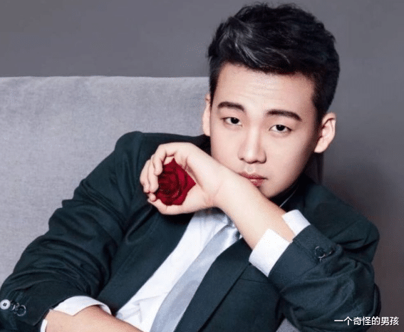 郭麒麟|郭麒麟被官宣分手，网友怒道：德云社少夫人，她不配！她是谁？