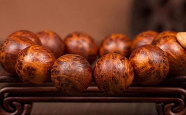 |有这7种文玩手串的小伙伴，一起来讨论一下，该怎么“打底”！