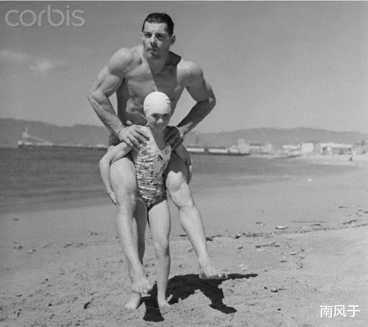 迈克尔·杰克逊|19张永载史册的经典老照片,图1让男人移不开眼,最后一张直击心灵