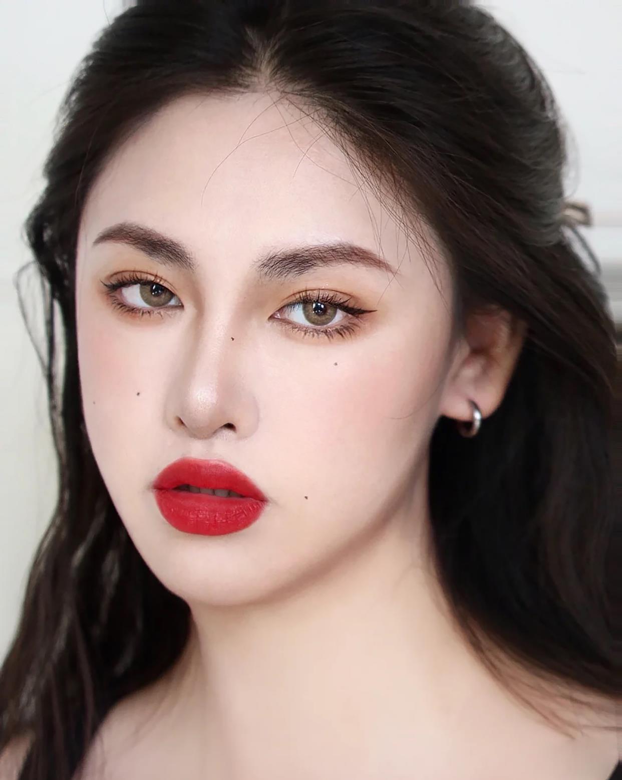 口红|25岁女生最经常涂得5支口红，MAC989温柔气质，香奈儿87显白贵气