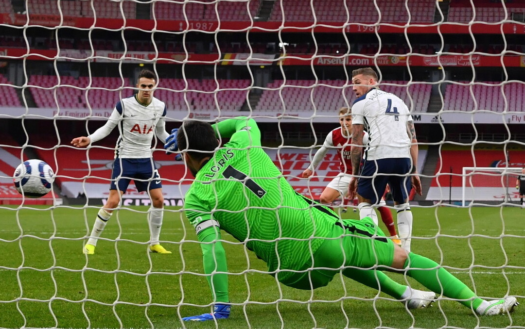 热刺|英超最新积分榜：热刺惨遭逆转，曼联1-0险胜，落后曼城14分