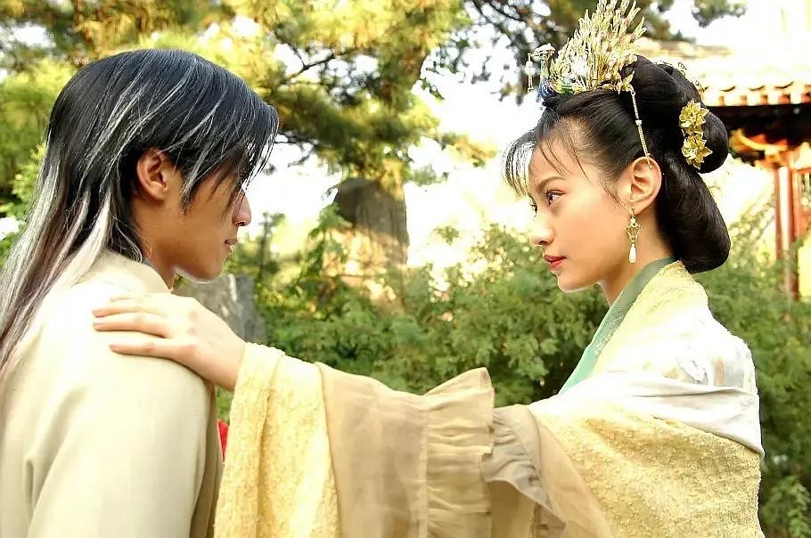 杨雪|那个“把全剧杀得只剩剧名”的蛇蝎美人，16年后演新剧，模样大变