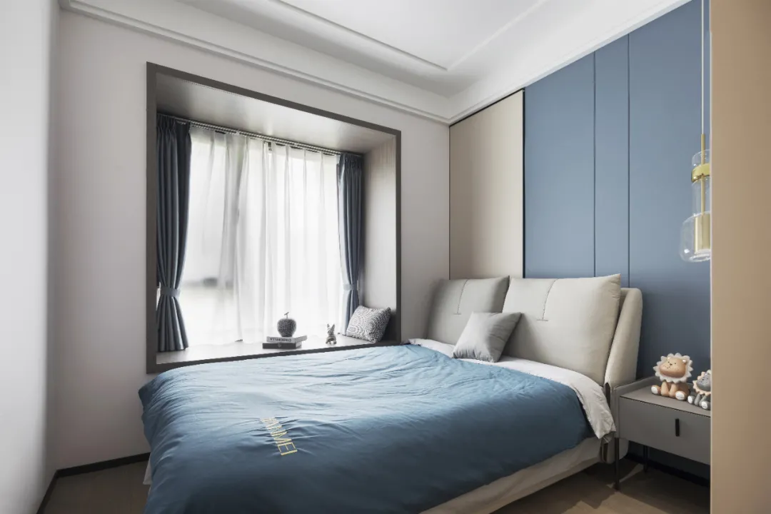 设计师|148㎡现代轻奢风,黑白灰咖的高级精致生活!