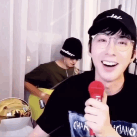 郭晶晶|两顿饭吃出连环资源，这位“口碑兄弟”花样不少啊~