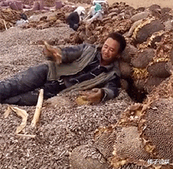 发型 “这位外卖小哥,看到这地图的时候,一定是一脸懵!”