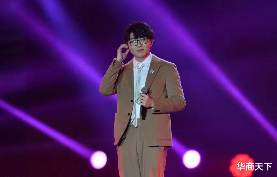 毛不易|毛不易，确实不易，竟让资本低下头选择了才华