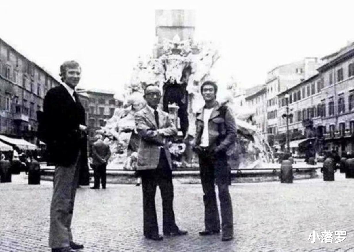 李小龙|吐酒的梦露，打铁砂袋的李小龙，穿黑白泳装的戴安娜：您见过这些照片吗