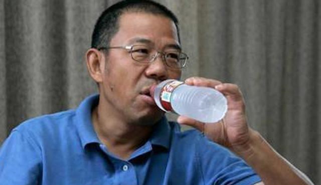 国籍 又一富豪套现后“出走” 家族5人换上美国籍 今年“套不出”了？