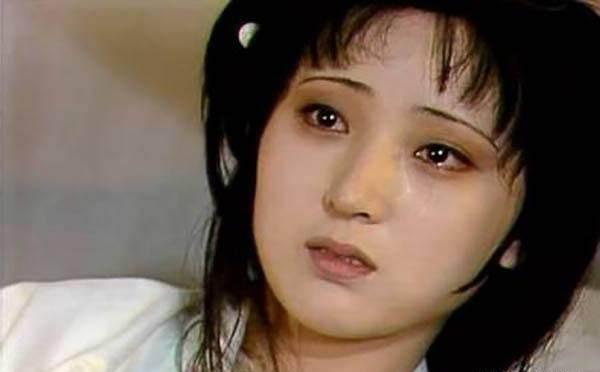 最精辟的一句话|为什么脂砚斋说袭人是“骂死宝玉,且是自悔”?