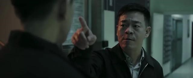 迪丽热巴|《扫黑风暴》里，孙浩不是演活了这个派出所所长，而是入木三分