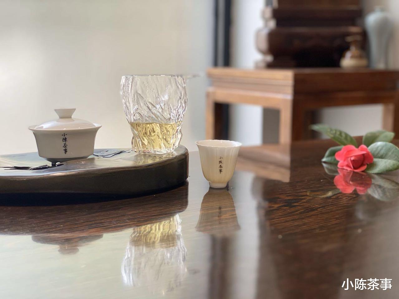 高血压|煮老白茶加什么好喝？菊花、红枣，还是陈皮？煮茶切勿画蛇添足！