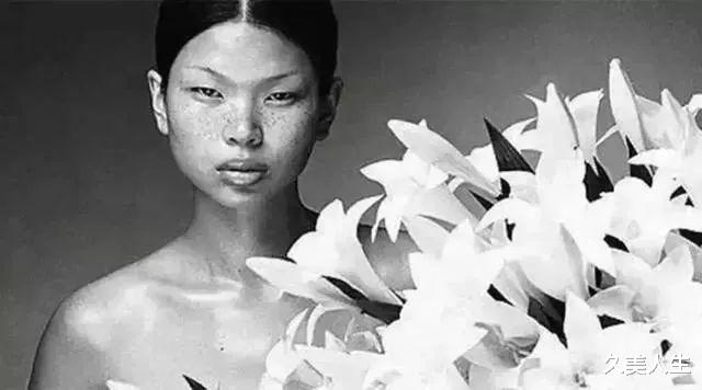 久美人生|初代超模吕燕的ootd，不比职场剧耐看？